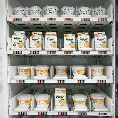 22 Inch Self Service Pembayaran Mesin Penjual Makanan Kios Buah Dengan Belt Conveyor